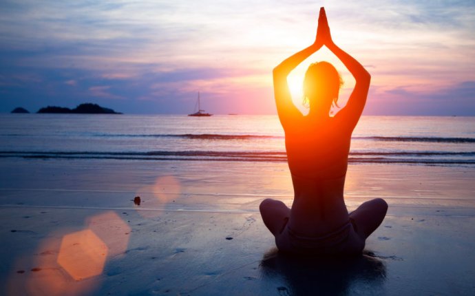 6 Powerful Yoga Asanas For Glowing Skin